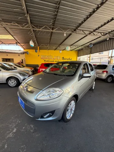 Fiat Palio Essence 1.6 Flex 16V 5P 2014