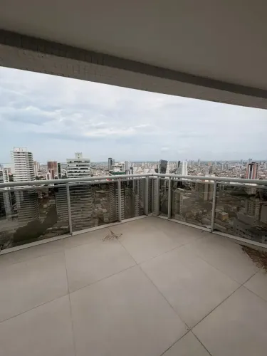 DOM apto à venda dispõe de 169m², 04 suítes, 04 vagas soltas, Nascente, Andar Alto, em Naz