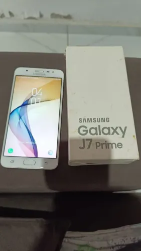 Celular Samsung j7