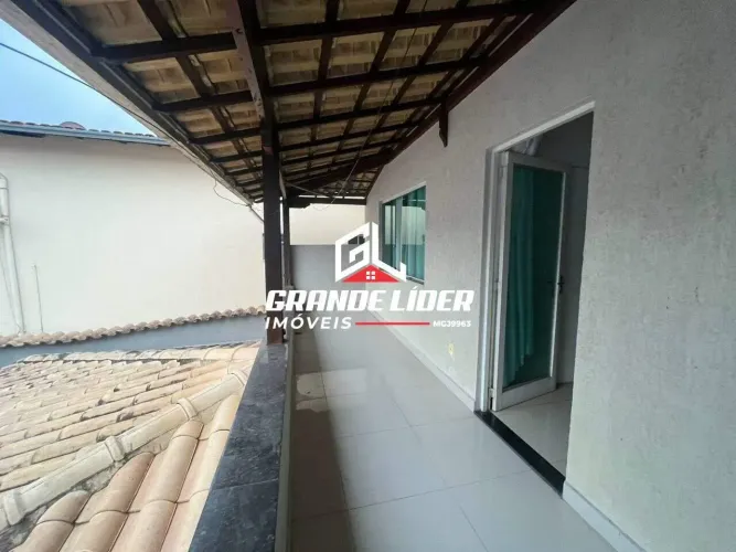 Casa à venda, 4 quartos, 1 suíte, 2 vagas, Funcionários - Contagem/MG