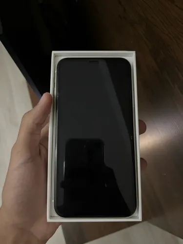 iPhone 11 - 64gb