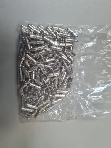 Suporte prateleira borni 5×15mm. 2300 unidades 