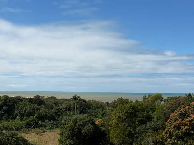 Aluga-se apartamento em manguinhos com vista para o mar