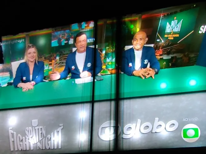 Televisão Samsung esmalte 48 polegadas pequeno defeito na tela 