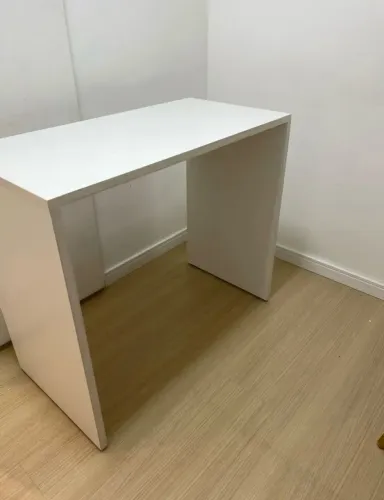 Mesa para escritório em MDF - cor Branca