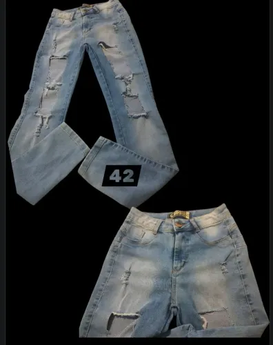 Calças jeans feminina semi.novas 