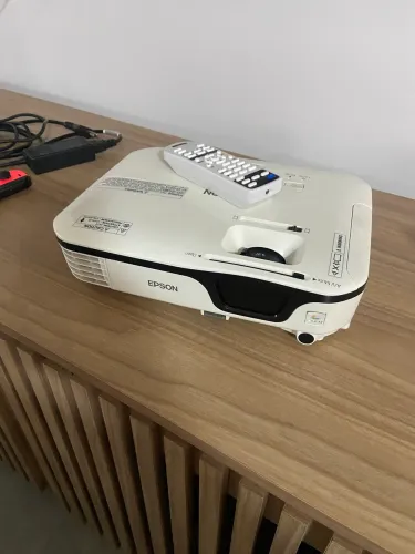Projetor Epson X14
