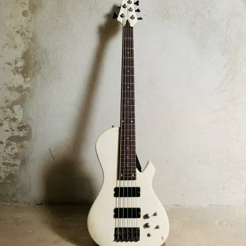 Contra Baixo Luthier ativo/passivo