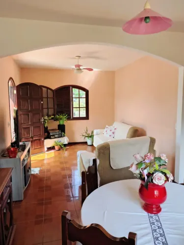 Duas Casa dos sonhos perto centro de Bacaxá e 4 quartos - Saquarema - RJ