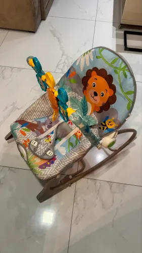 Vende cadeira de descanso para bebê