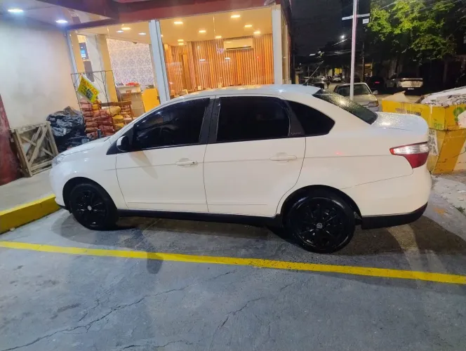 Fiat Grand Siena Attrac. 1.4 EVO F.flex 8V 2016