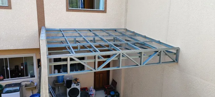 Garagens e coberturas em Steel Frame