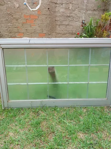 VITRO PARA Banheiro com Grade