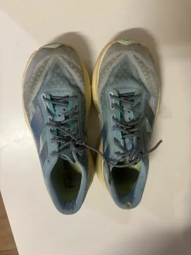 Tênis New Balance Fuelcell Rebel V4 Feminino