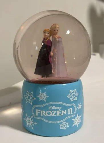 Globo de neve Frozen 2 com Elsa, Anna e Olaf (LEIA A DESCRIÇÃO)