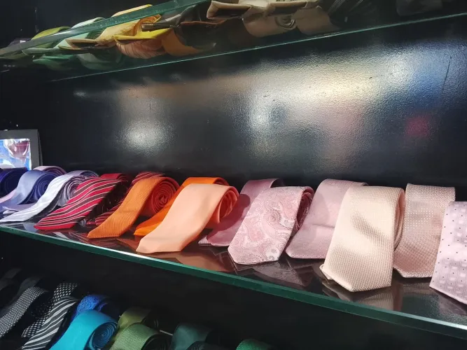 Gravatas Masculinas variadas