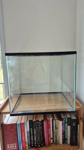 Aquário cubo