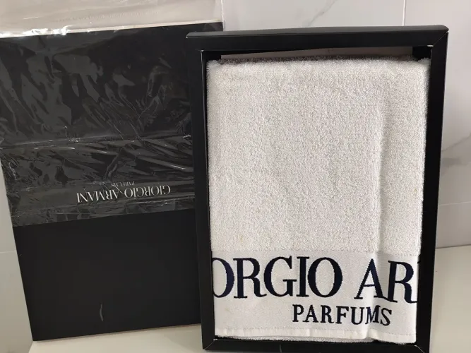 Kit Toalha de Banho Giorgio Armani Parfums + embalagem original