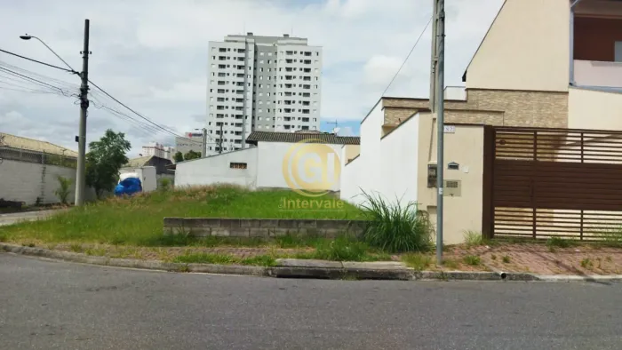 TERRENO LOCAÇÃO VILLA BRANCA JACAREI 126M²