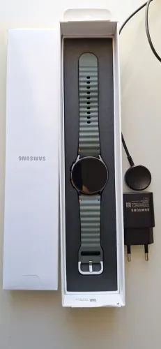 Samsung Galaxy Watch 7 - 40mm - Pouco Uso (Com Caixa e Acessórios)