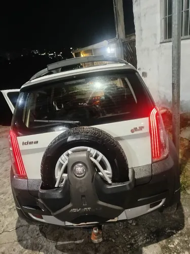 Fiat Idea Adv./ Adv.lock.dualogic 1.8 Flex 5P 2013