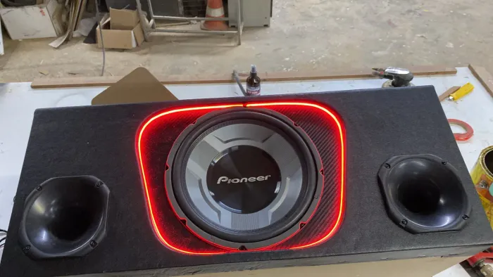 Caixa de som com sub pioneer