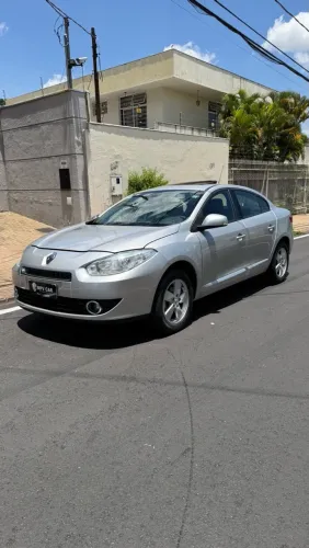 Renault Fluence Sed. Dynamique 2.0 16V Flex Aut. 2013