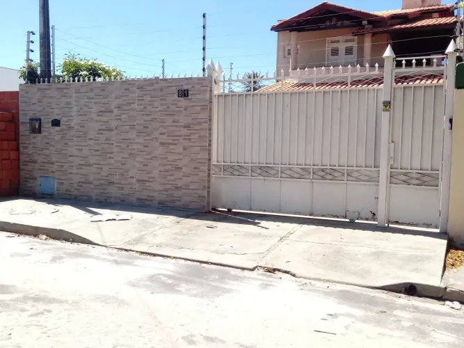 Duplex próx. Lisboa Supermercado, 212m², 04 qtos (03 stes), projetado, DCE, churrasqueira,