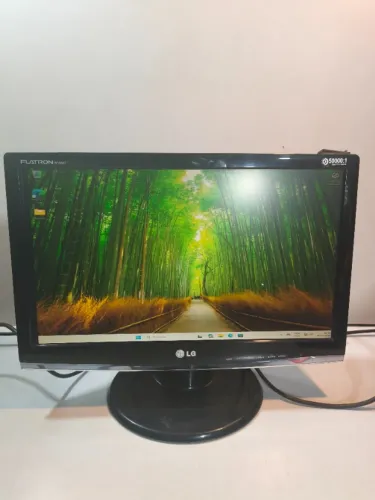  Monitor LG 19" Botões touch