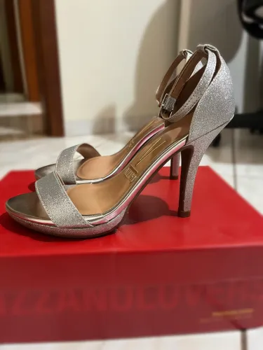 Sandália Vizzano Prata Glitter, 35.