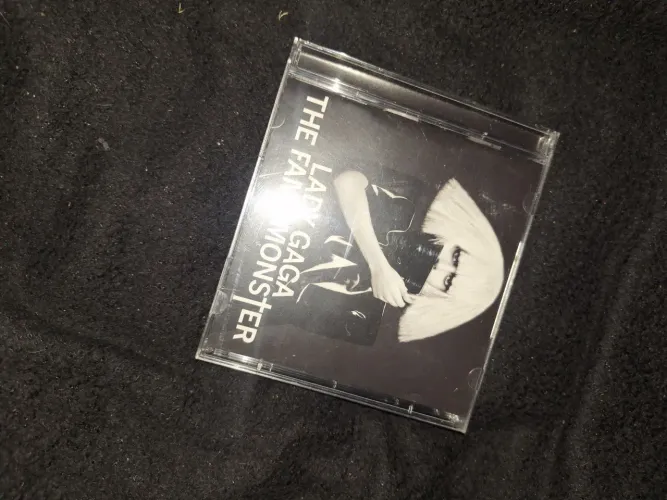 Lady Gaga - The Fame Monster (Deluxe US)