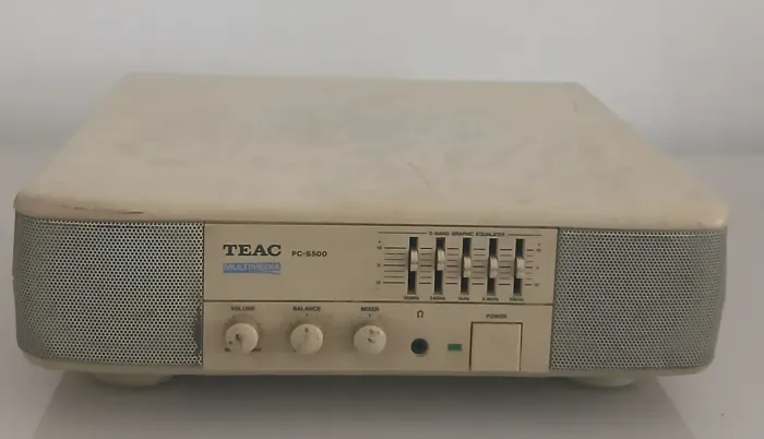 Caixa de Som / Amplificador TEAC PC-S500 Vintage com Equalizador ? Retrô