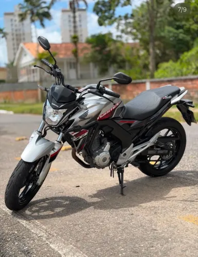 VENDO HONDA CB TWISTER 250F CBS, EM PERFEITO ESTADO DE CONSERVAÇÃO!