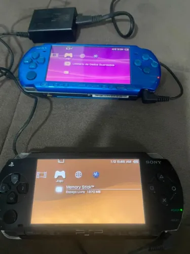 PSP Sony , 1000 e 3000 funcionando com fontes originais.