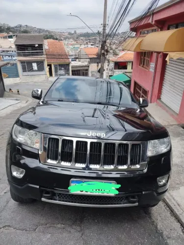 Jeep Grand Cherokee Limited 3.0 TB Dies. AUT 2013