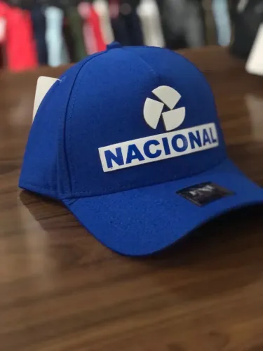Vendo boné azul da nacional 