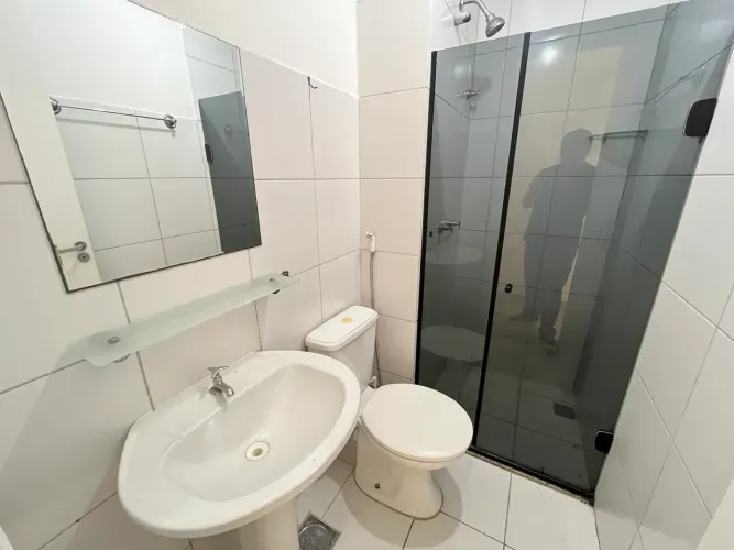 Imóvel para venda possui 52 metros quadrados com 2 quartos em Parada de Lucas - Rio de Jan