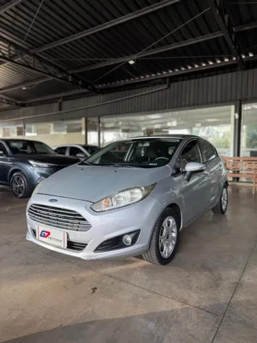 Ford Fiesta SE 1.6 Powershift Aut. 2015
