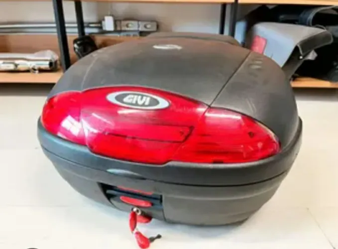 Baú Givi 45 litros