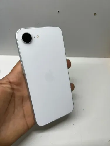 Vendo iPhone 16e 