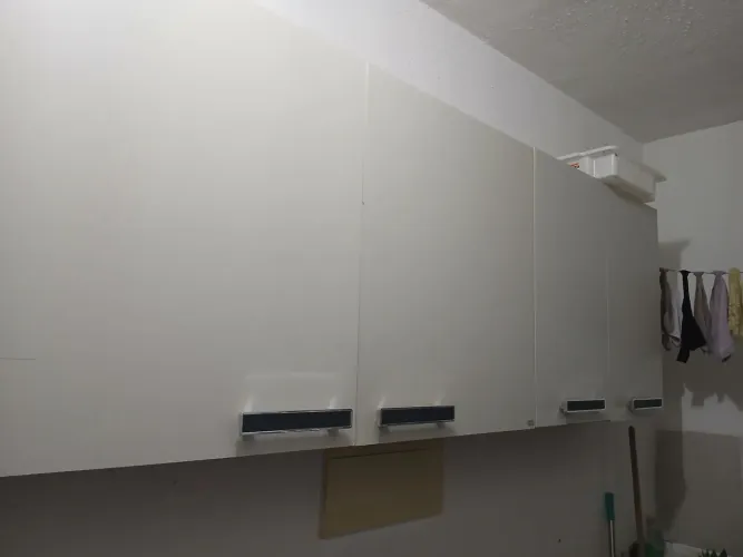 Armário usado de parede tamanho total 2 mt
