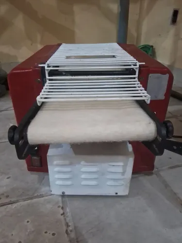 Vendo uma modeladora braesi