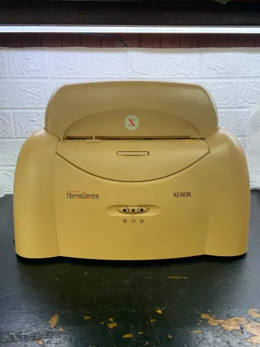 Impressora Xerox reliquia (sem uso faz tempo) Liga normalmente!
