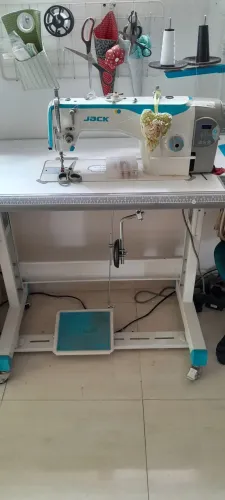 Maquina de costura industrial eletrônica