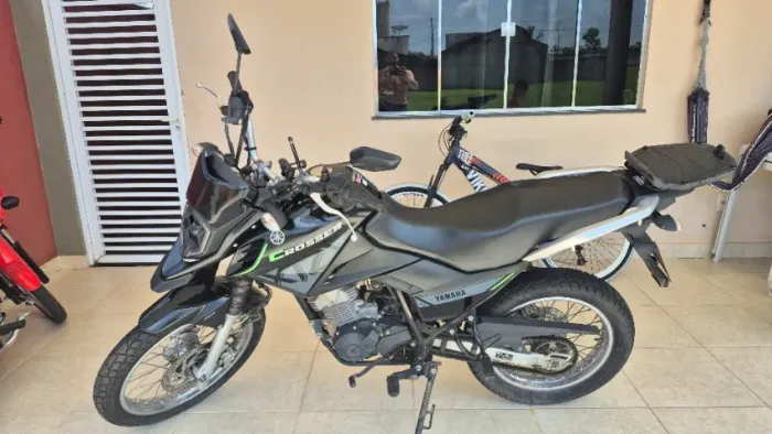 Yamaha Crosser xtz 2023 pouco rodada único dono quitada