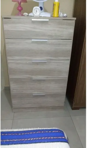 Cômoda 5 gavetas