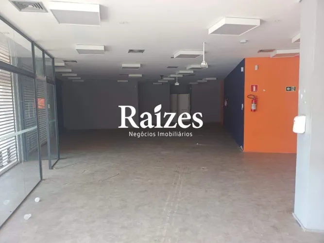 Ponto comercial para alugar com 446 m² no Bairro Santa Rosa em Uberlândia -MG