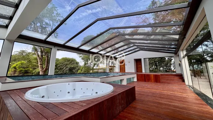 CASA COM 4 SUITES , PISCINA E JARDIM NO CAMPO COMPRIDO EM CONDOMINIO Casa Com 4 Suites e P