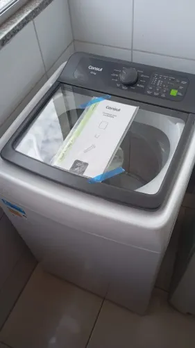 Máquina de lavar roupa Nova usada uma vez