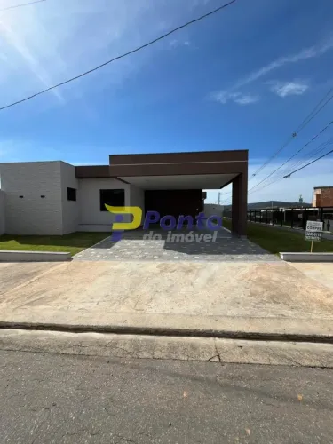 Casa no Condomínio Parque dos Buritis
